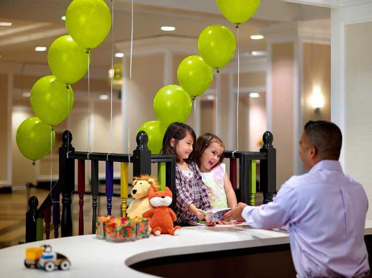 kids-check-in-desk, Discover our Hotel & Guest Services in Chelsea Hotel, Toronto